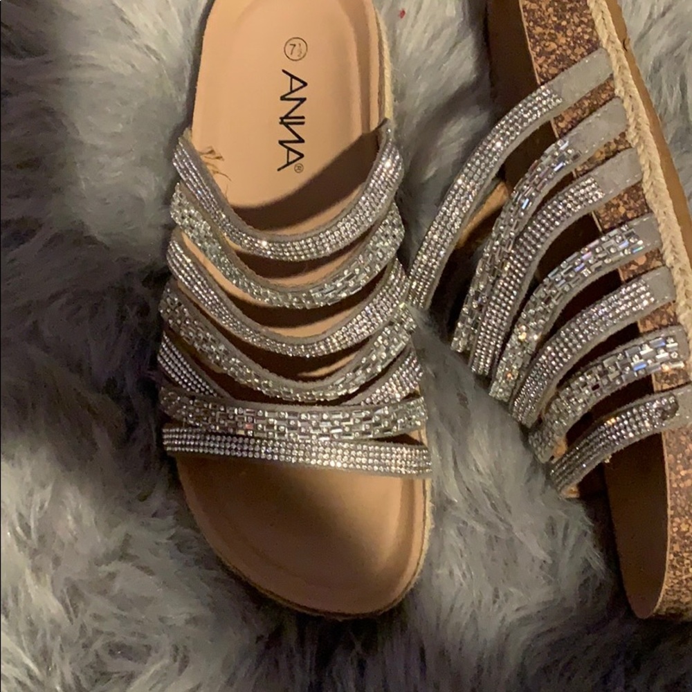 Sandals - Picture 3 of 3